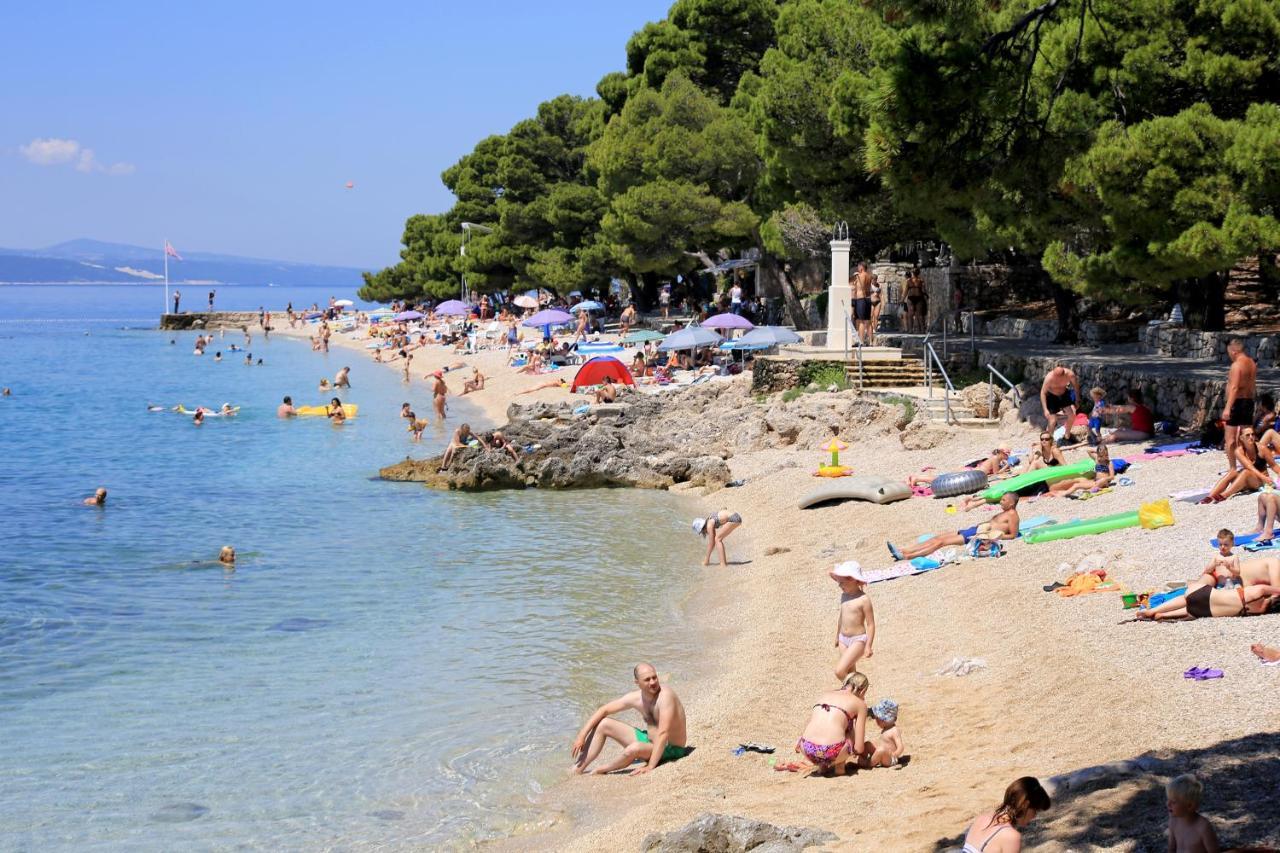 Apartments By The Sea Brela, Makarska - 20778 Ngoại thất bức ảnh
