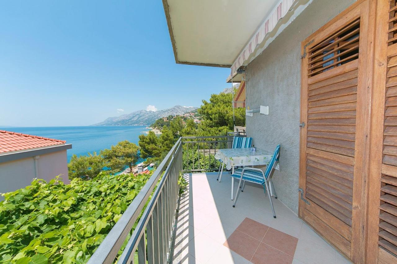Apartments By The Sea Brela, Makarska - 20778 Ngoại thất bức ảnh