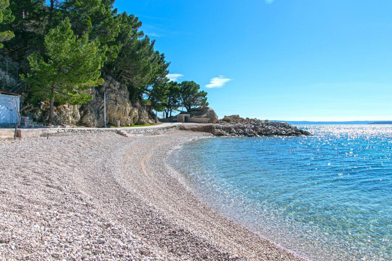 Apartments By The Sea Brela, Makarska - 20778 Ngoại thất bức ảnh