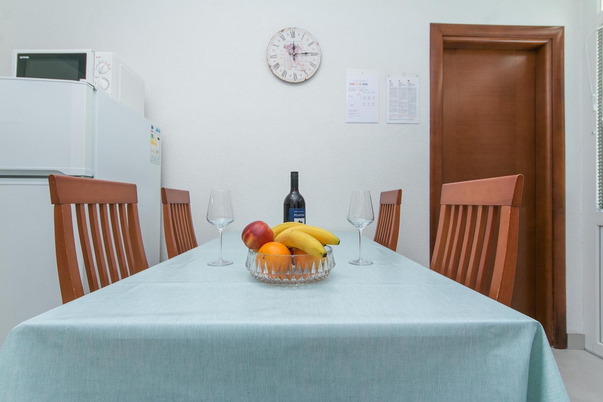 Apartments By The Sea Brela, Makarska - 20778 Phòng bức ảnh