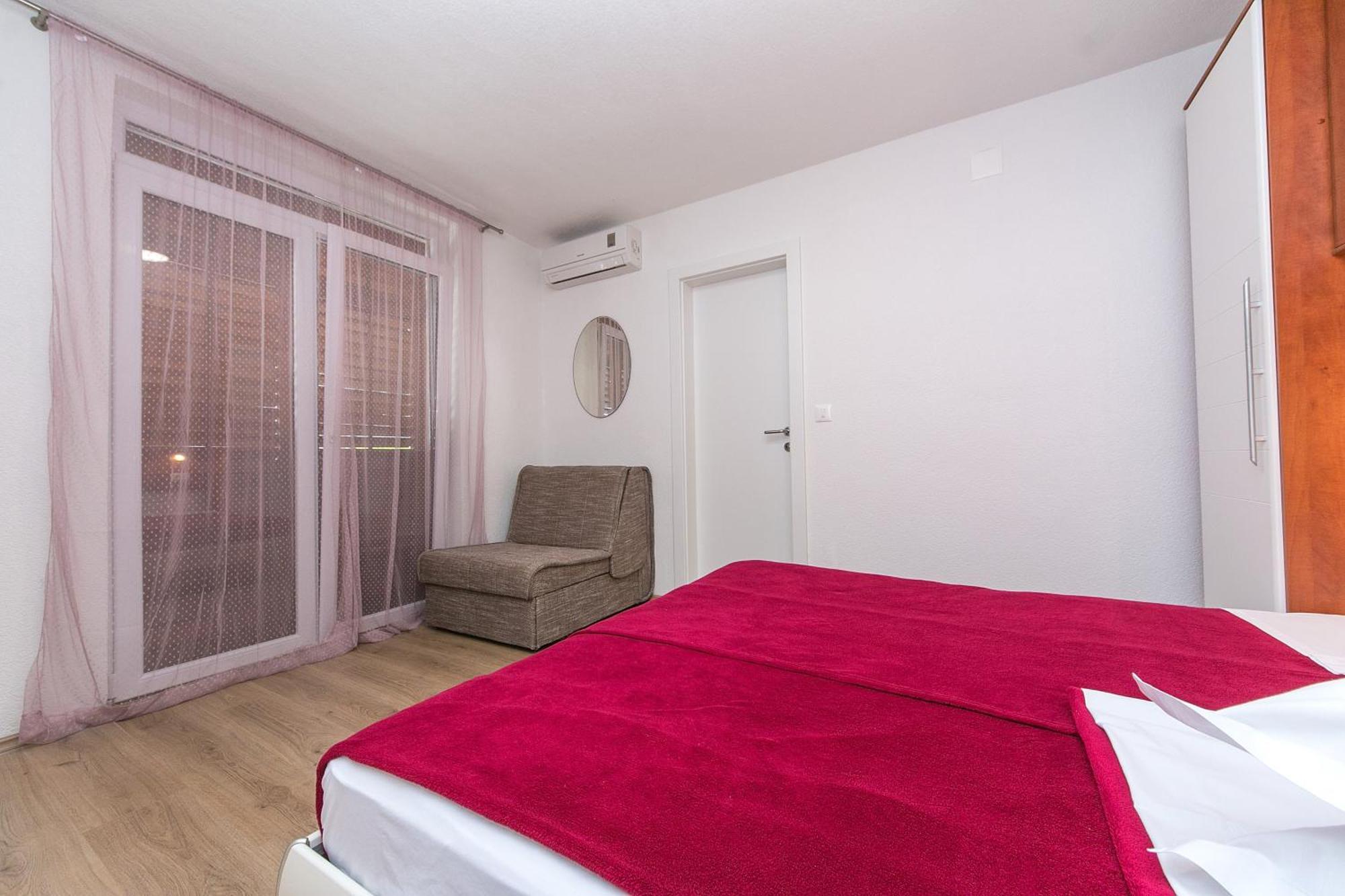 Apartments By The Sea Brela, Makarska - 20778 Phòng bức ảnh