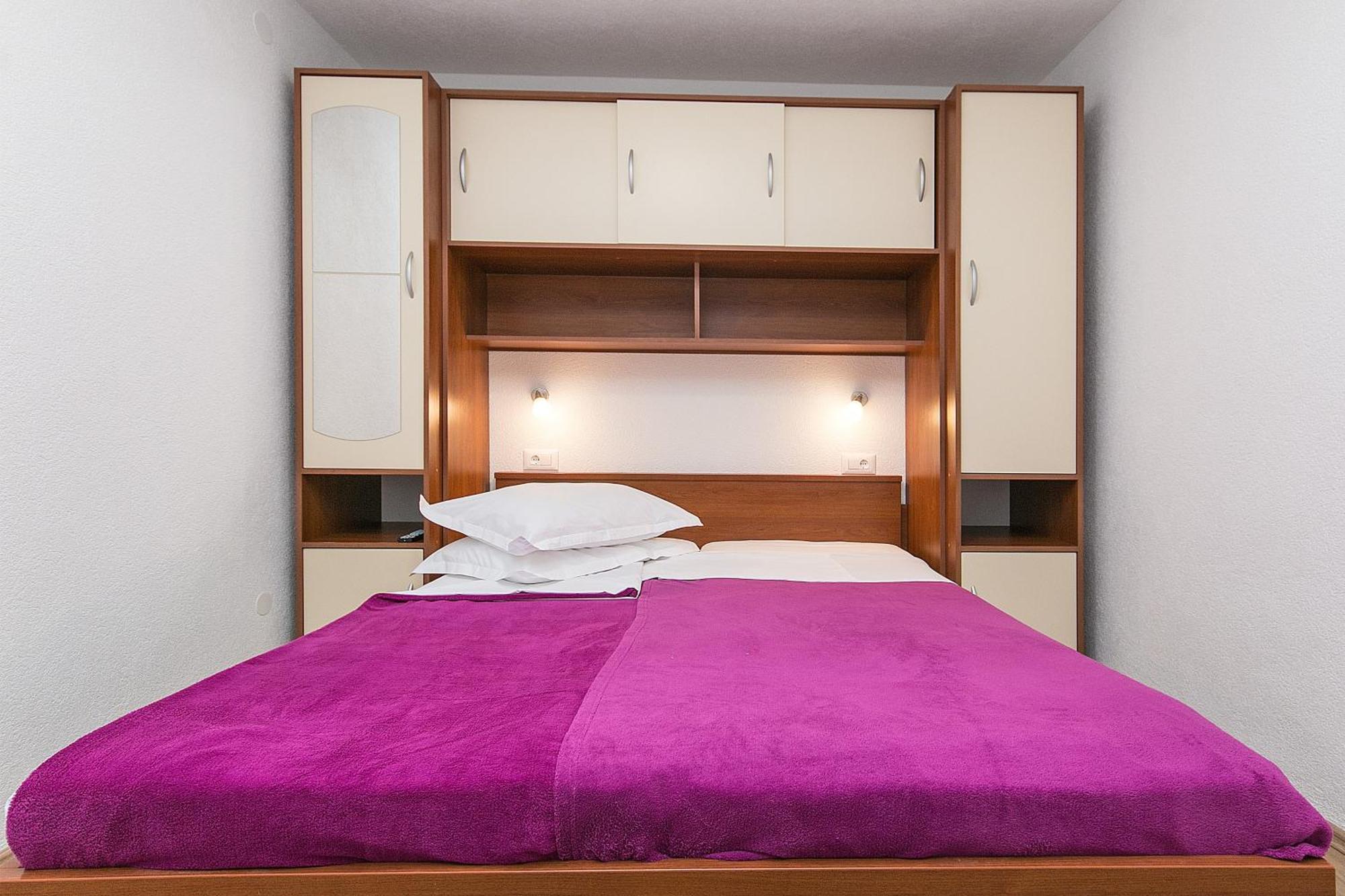 Apartments By The Sea Brela, Makarska - 20778 Phòng bức ảnh